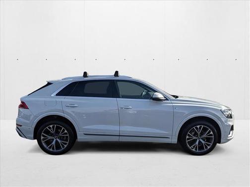 2021 Audi Q8 55 Premium Plus