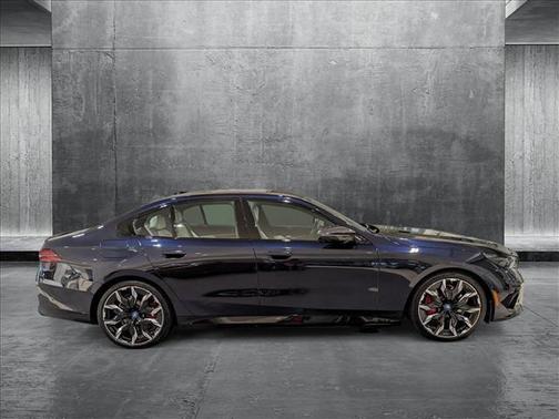 2024 BMW i5 M60