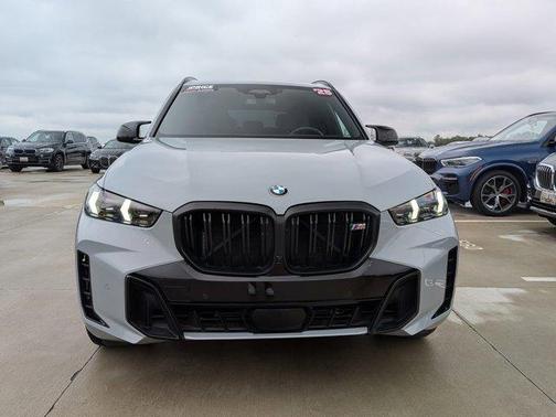 2025 BMW X5 M60i