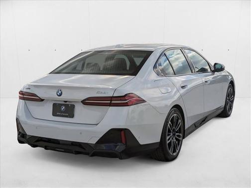 2025 BMW 530 i xDrive