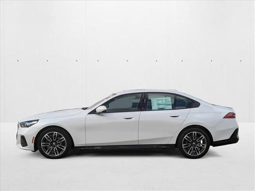 2025 BMW 530 i xDrive