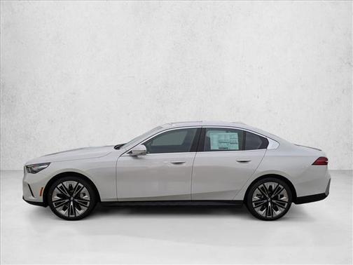 2026 BMW 530 i xDrive