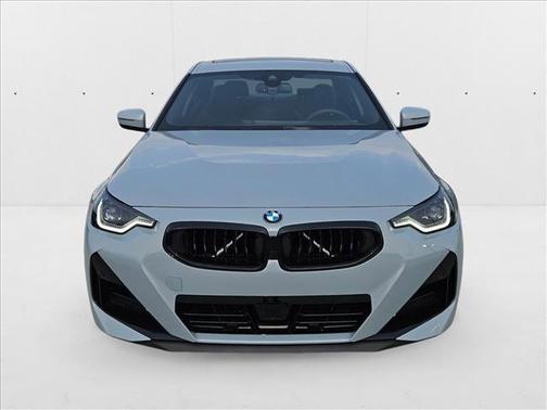 2025 BMW 230 i xDrive