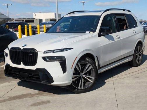 2024 BMW X7 M60i