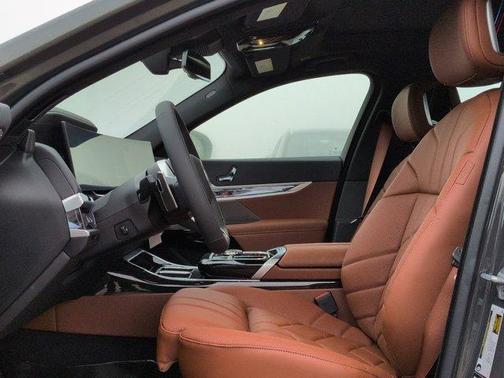 2026 BMW 740 i xDrive