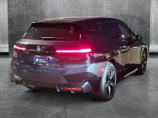 2025 BMW iX xDrive50
