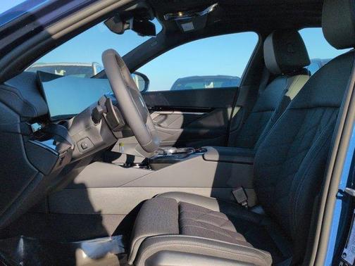 2026 BMW 530 i xDrive