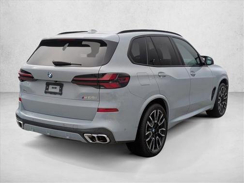 2025 BMW X5 M60i