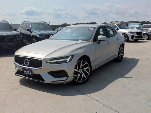 2019 Volvo S60 T6 Momentum