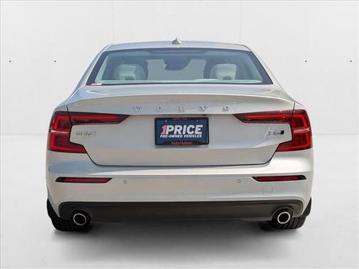 2019 Volvo S60 T6 Momentum
