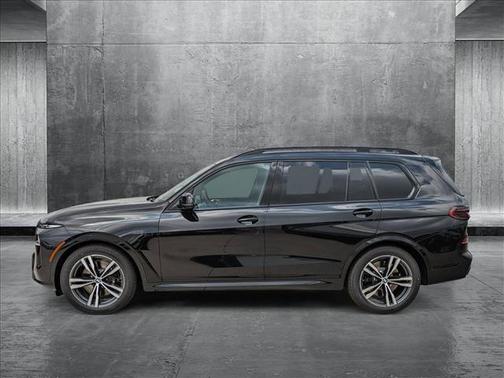 2026 BMW X7 M60i