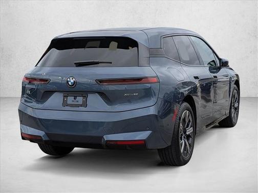 2026 BMW iX xDrive60