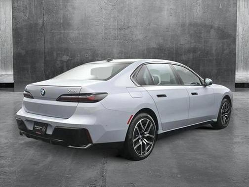 2024 BMW 740 i xDrive