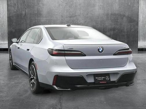 2024 BMW 740 i xDrive