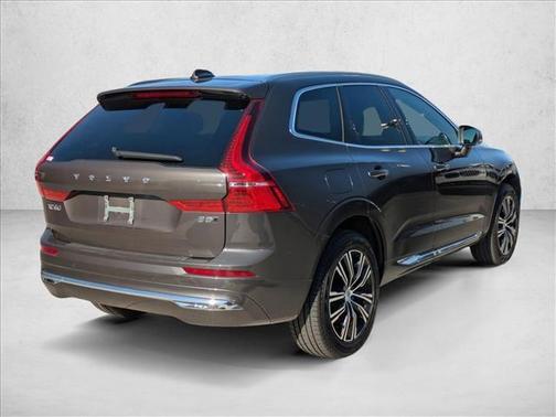 2022 Volvo XC60 B5 Inscription