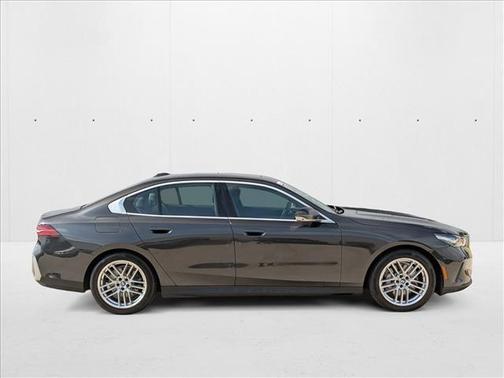 2024 BMW 530 i xDrive