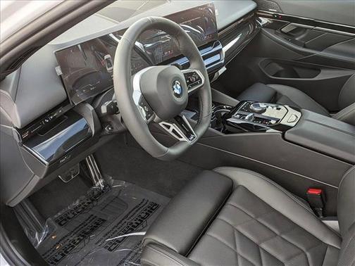 2025 BMW 530 i xDrive