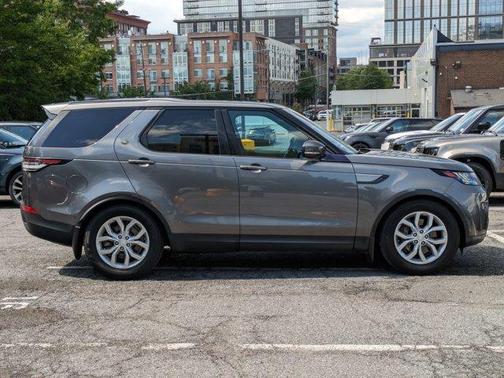 2018 Land Rover Discovery SE