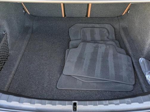 2025 BMW 330 i xDrive