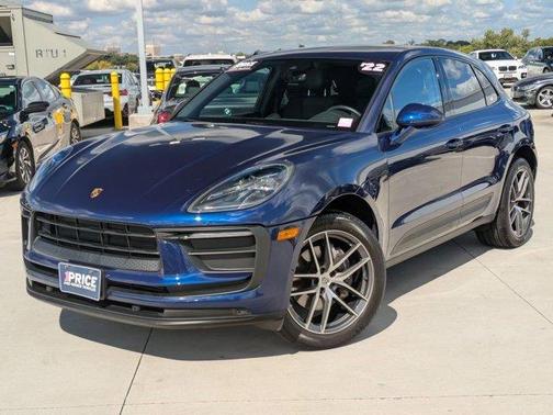 2022 Porsche Macan Base