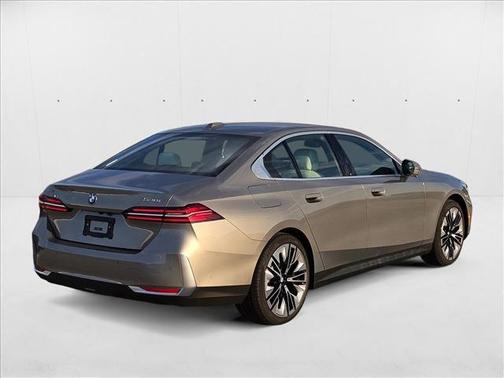2026 BMW 530 i xDrive