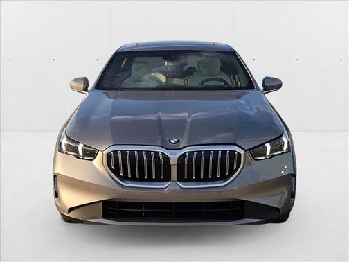 2026 BMW 530 i xDrive