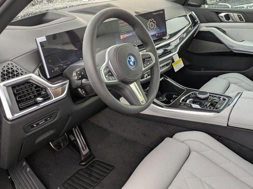2026 BMW X5 PHEV xDrive50e