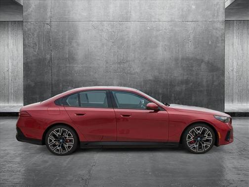 2025 BMW i5 xDrive40