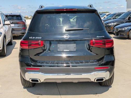 2025 Mercedes-Benz GLB 250 Base 4MATIC