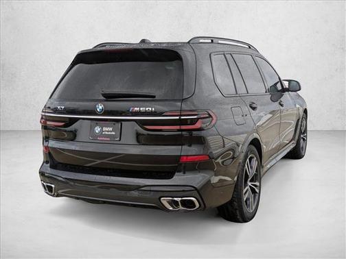 2025 BMW X7 M60i
