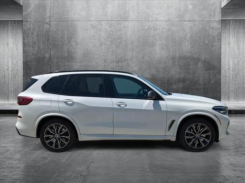 2020 BMW X5 M50i