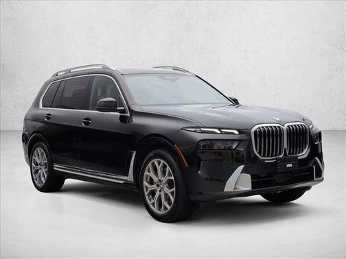 Black Sapphire Metallic 2024 BMW X7 xDrive40i