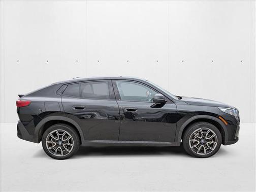 2025 BMW X2 xDrive28i