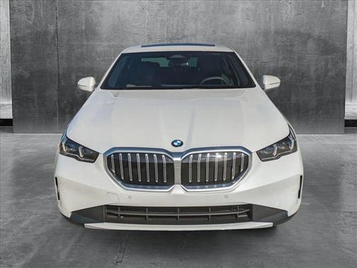 2025 BMW 530 i xDrive