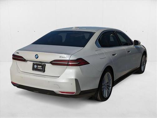 2025 BMW 530 i xDrive