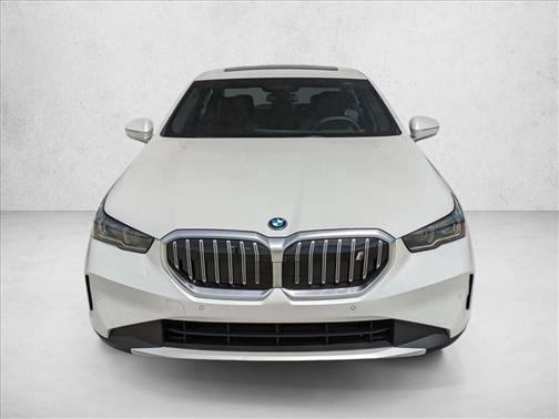 2025 BMW i5 xDrive40