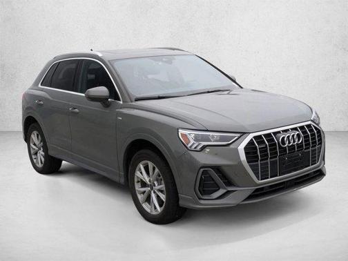 Chronos Gray Metallic 2024 Audi Q3 45 S line Premium