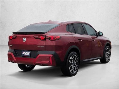 2025 BMW X2 xDrive28i