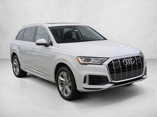 2023 Audi Q7 55 Premium Plus