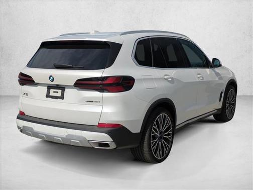 Mineral White Metallic 2026 BMW X5 xDrive40i