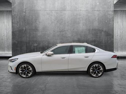 2024 BMW i5 eDrive40