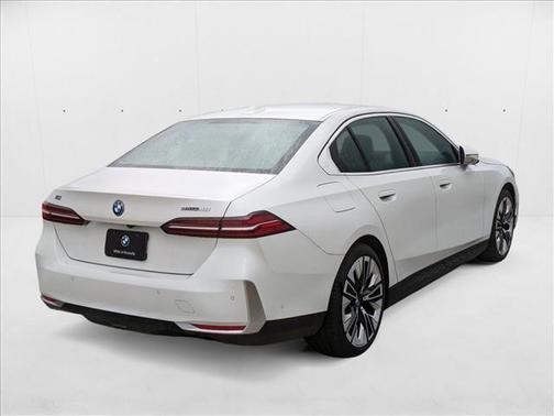 2024 BMW i5 eDrive40