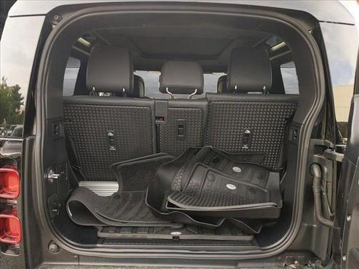 2022 Land Rover Defender 90 X-Dynamic HSE
