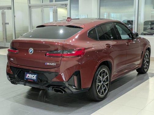 2025 BMW X4 M40i