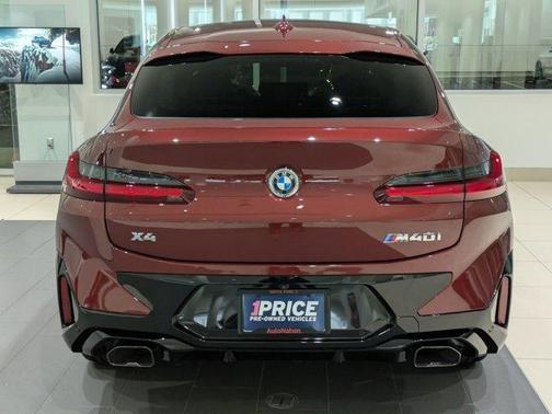 2025 BMW X4 M40i