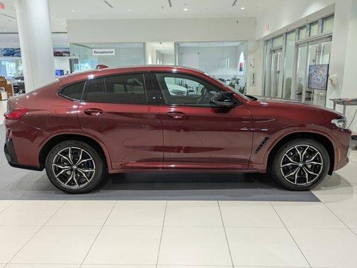 2025 BMW X4 M40i