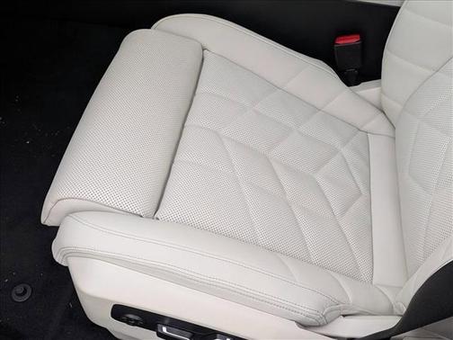 2026 BMW 550e xDrive