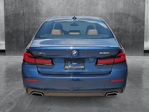 2022 BMW 540 i xDrive