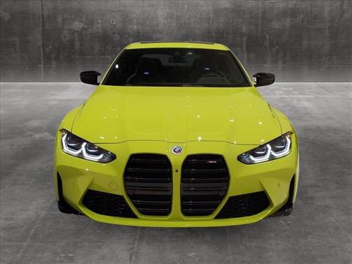 Photo 2 of 25 of 2023 BMW M4