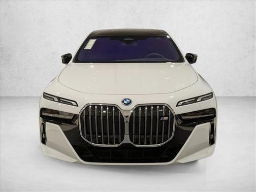 2024 BMW i7 M70